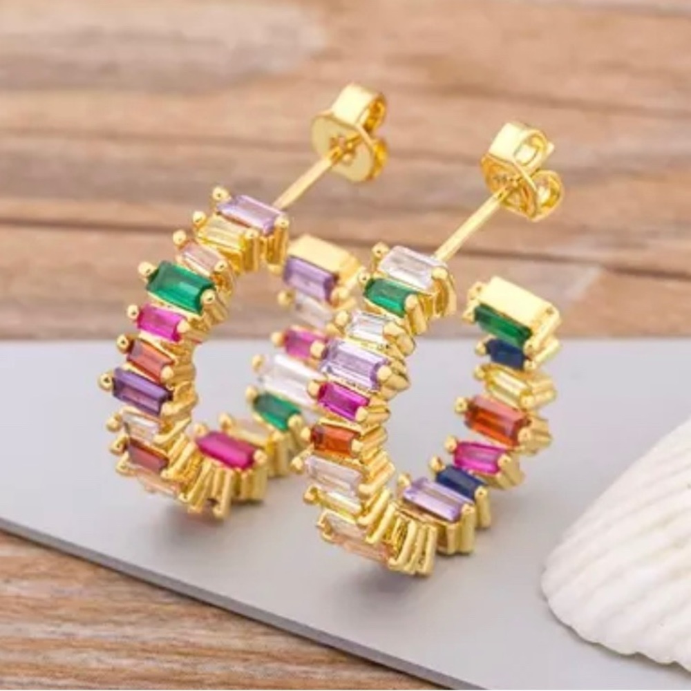 Earrings fashion